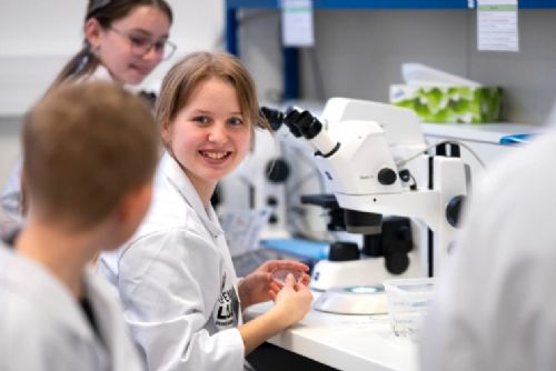 OpenLab v Českých Budějovicích nabídne školám praktické kurzy přírodních věd od 20. října