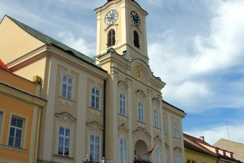 Rokycany povede koalice čtyř uskupení. Starostou má zůstat Tomáš Rada, většina má 15 hlasů