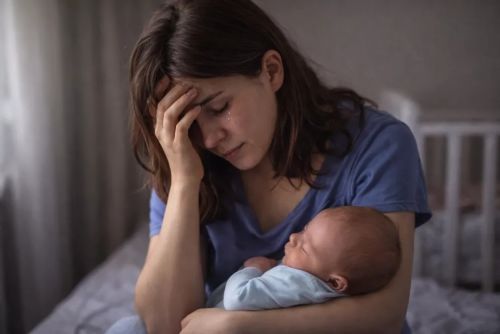 Aplikace MOODPASS pomáhá maminkám po porodu. U čtvrtiny odhalila riziko psychických obtíží