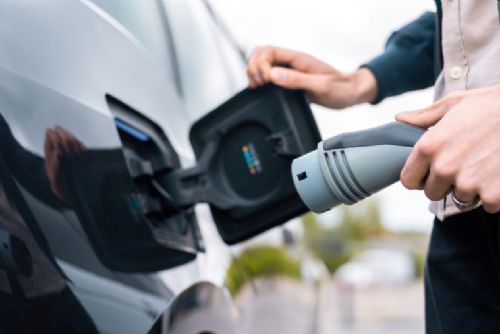 Ve Středočeském kraji je už 11,5 tisíce elektromobilů. Kraj chystá také nové elektrobusy