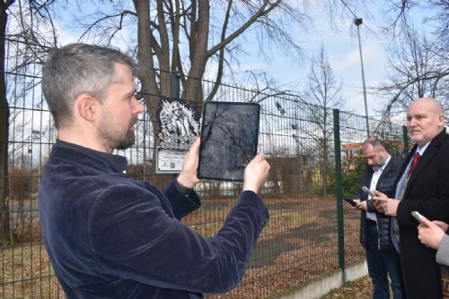 Na vlastní nebezpečí: Plzeň má stezku s rozšířenou realitou