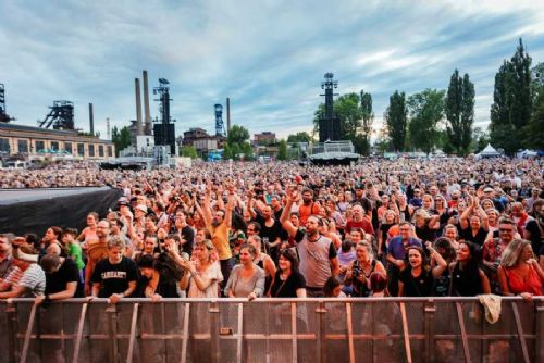 Colours of Ostrava: Sting, Iggy Pop, premiéra Snow Patrol a nové atrakce!