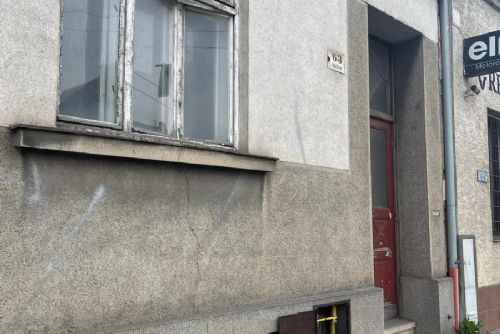 Dům v Karlově měl být zbourán. Brno ho za korunu ročně pronajalo umělcům