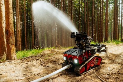  Hasiči v Beskydech otestovali nové technologie boje s lesními požáry