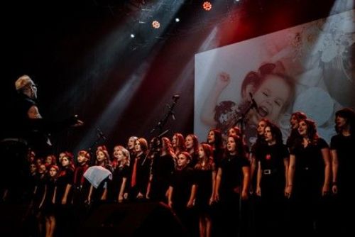 Jéčko zpívá pro Emičku - pomoc při boji s Westovým syndromem