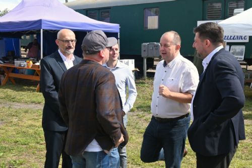 Jedna jízdenka přes čtyři kraje? Plzeňský kraj řeší jednodušší cestování přes hranice regionů