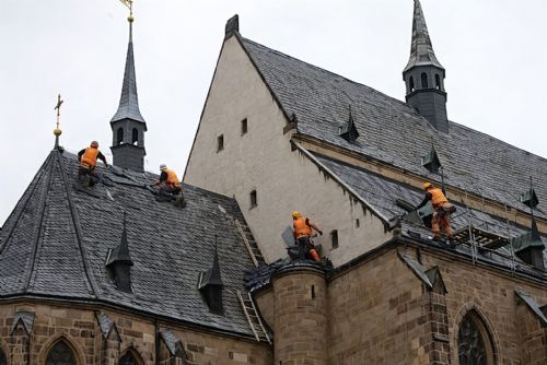 Katedrálu sv. Bartoloměje čeká oprava střechy za 85 milionů. Biskupství vysvětluje, proč nepřišla dřív