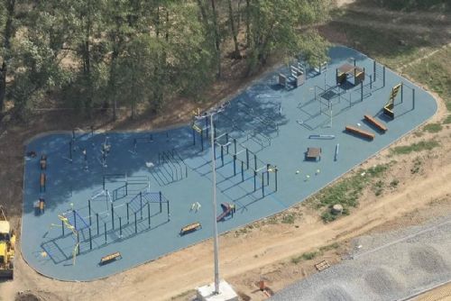 Kolín obnoví workoutového hřiště u lávky přes Labe za 700 tisíc korun