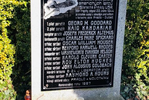 Nepomuk uctil padlé ze sestřeleného bombardéru Liberator