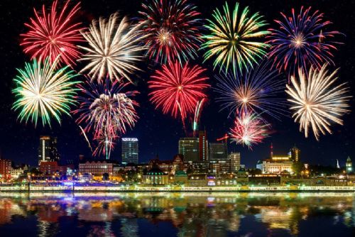 Novela zákona omezí ohňostroje, někde se jen o kousek posunou