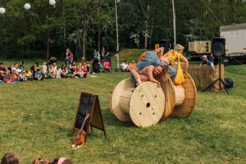 Ode dneška můžete v Plzni potkat cirkus přímo v ulicích. Žonglobalizace startuje