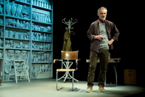 Plzeň znovu ovládne festival POCEM na divadlo. Přiveze Ivana Trojana, Dejvické i živé besedy