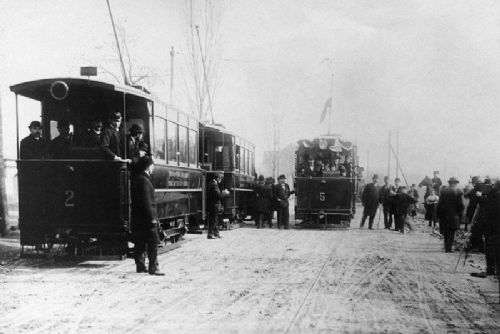 Praha si připomíná 130 let elektrických tramvají