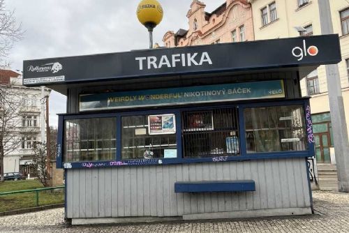 Trafiky z ulic postupně mizí. Města řeší prázdné stánky i nové využití