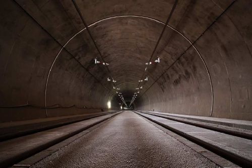 Tunel Praha–Beroun: Klíčové povolení, rychlejší spojení, obavy sousedů