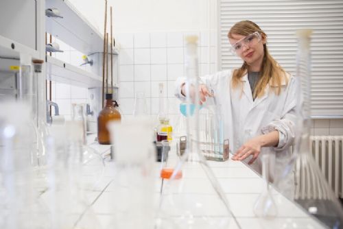 ZČU bojuje o budoucí učitele přírodních věd, nabídne cílená stipendia a zjednoduší přijímačky