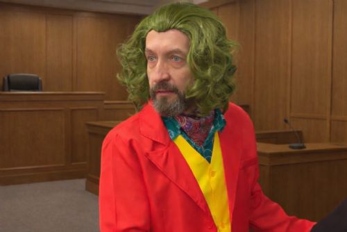 „Bůh Šašek“ znovu před soudem. Případ z Plzeňska dál budí emoce