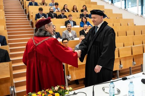 Milan Štengl byl inaugurován děkanem Lékařské fakulty UK v Plzni