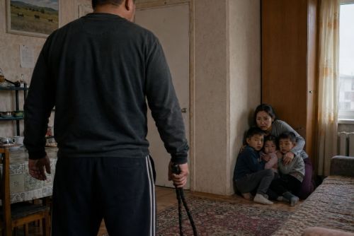 Muž z Mongolska v Plzni trestal manželku a tři děti bičem. Soud mu dal podmínku