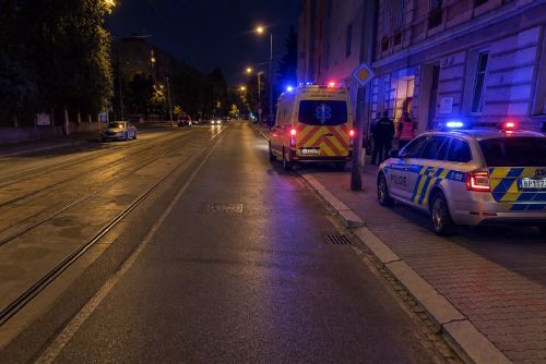 Na Slovanech našli v bytě mrtvého muže. Policie prověřuje pravděpodobnou sebevraždu střelnou zbraní