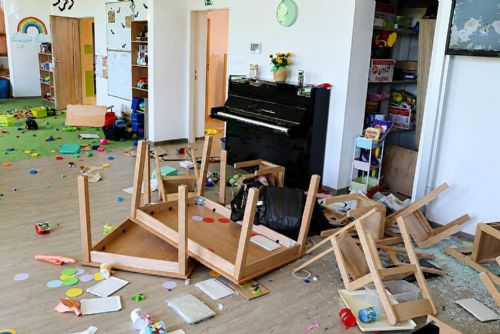 Školku na Tachovsku podle policie zničili nezletilí puberťáci. Trest jim nehrozí