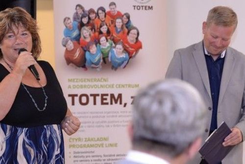Plzeňské centrum Totem zahájilo sezónu kytarami a narcisy