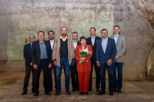 V jeskyni Kůlna ocenili osobnosti, které formují český i mezinárodní výzkum krasu