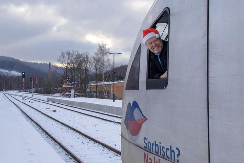 Vlaky se vrací na trať Liberec–Chrastava po modernizaci kolejí