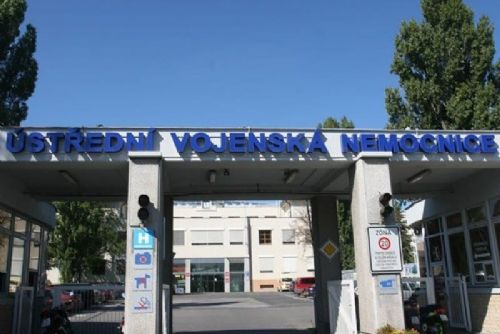 Vojenské nemocnice řeší rostoucí zájem o službu, ministerstvo chce posílit kapacity zdravotních prohlídek