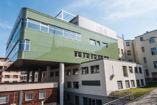 Nemocnice Milosrdných bratří Brno: Váhavé převzetí, město hledá stabilitu