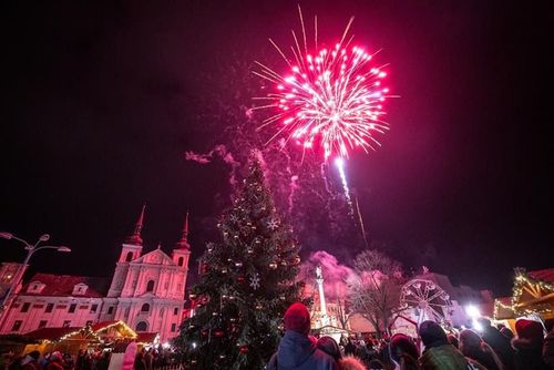 Konec ohňostrojů v jižních Čechách, vítězí lasery