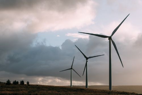 Plzeňský kraj plánuje výstavbu 25 větrných elektráren