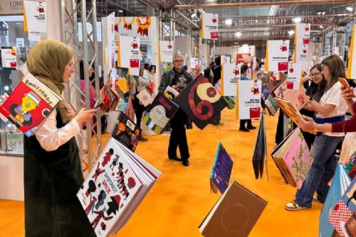 Sutnarka uspěla v Boloni. Studenti z Plzně zaujali na jednom z největších veletrhů dětské knihy