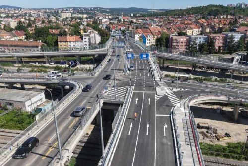 Brněnský most: Rekonstrukce o půl roku déle kvůli technickým komplikacím