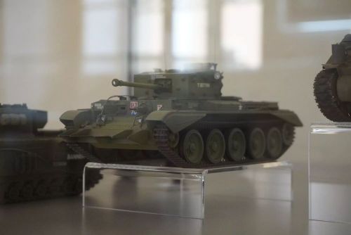 Výstava modelů vojenské techniky ve Vlastivědném muzeu v Olomouci