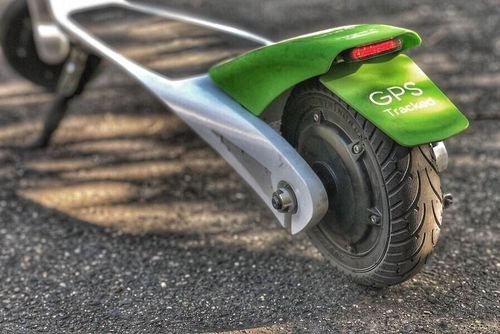 V Březince zmizely elektrokoloběžky za 48 tisíc