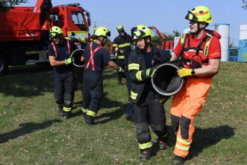 Dobrovolní hasiči přišli o část státní podpory, kraj a obce posílají desítky milionů