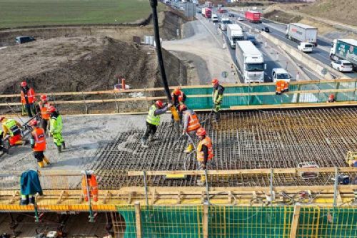 Dva tunely a 19 mostů promění jihovýchod Prahy. Pražský okruh D0-511 míří k roku 2028