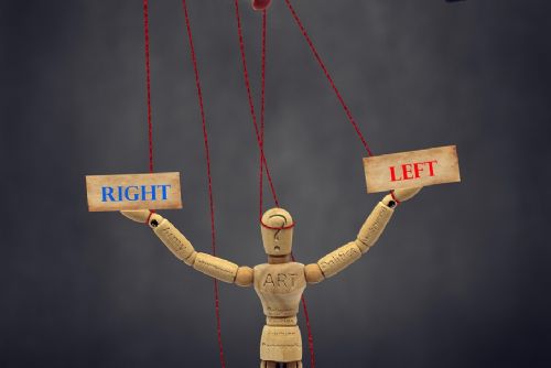 Hejtman Farhan kritizován kvůli kumulaci funkcí