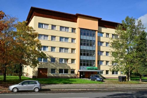 Karviná plánuje přeměnu bývalého hotelu Carbokov na internát pro zhruba 100 studentů