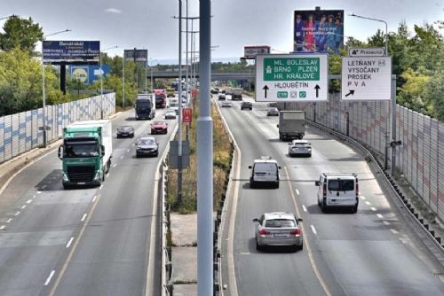 Letní doprava v Praze: největší omezení přinese zúžení Kbelské