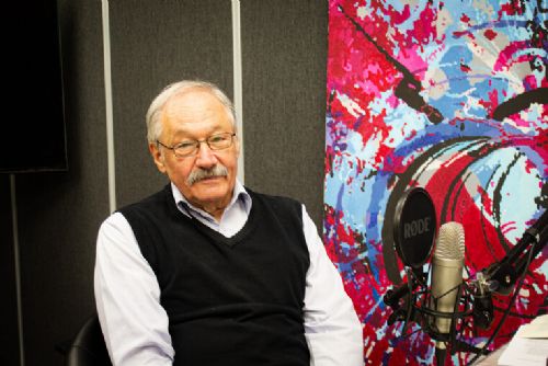 Kybernetik Psutka varuje před přílišným spoléháním na umělou inteligenci