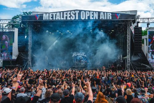 Metalfest ovládli Kamelot a Avantasia. Plzeňský amfiteátr zaplnili fanoušci z desítek zemí
