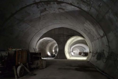 Metro D za 29,99 miliardy: klíčový úsek má smlouvu, projekt se posouvá dál