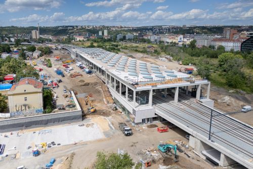 Nádražní terasa v Holešovicích: Nová vyhlídka na Prahu pro všechny