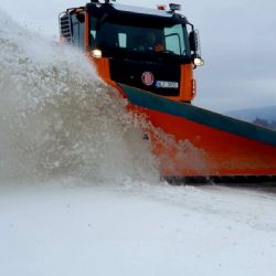 Náročná zima zaměstnává silničáře na jižní Moravě