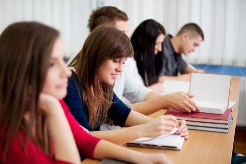 Nárůst zahraničních studentů v Česku mění tvář středoškolského vzdělání