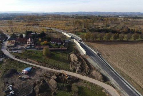 Nový obchvat Rytířska zrychlil dopravu a zvýšil bezpečnost na trase Jihlava–Žďár