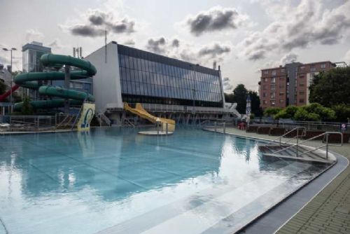 Ostrava má nový bazén: Rekonstrukce za 82 miliónů dokončena!