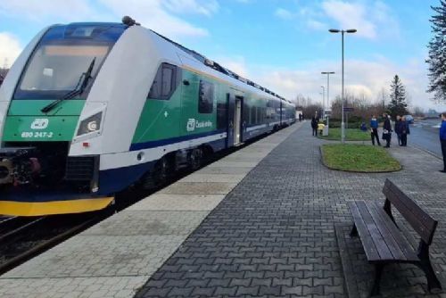 Plán jihomoravských hybridních vlaků narazil na problémy s financováním